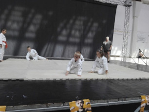 41866252_1936850436609290_2735499468647432192_o