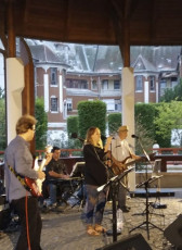 45635542_1751560784969739_3483241901807632384_n