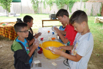 20180000 Nyari napkozi 2018 Nyari taborok a Jozsef Attila Muzeumban37