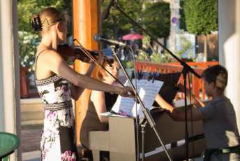 20180600 Zenepaviloni koncertek 2018 junius-augusztus11