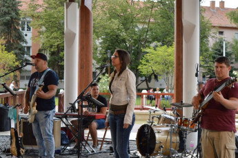 20180600 Zenepaviloni koncertek 2018 junius-augusztus14