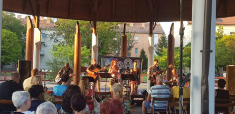 20190600 Zenepaviloni koncertek 2019 junius-augusztus25